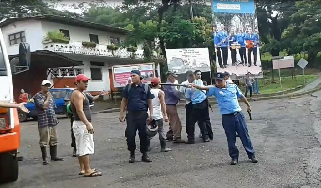 En Tuma La Dalia no hay Pandillas, pero hay Policía que es lo mismo (miren el video)