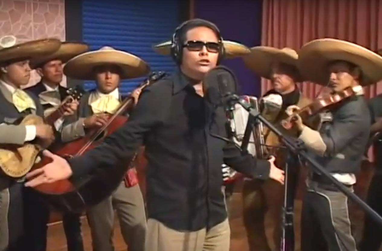 Que pena con vos Juan Gabriel, pero es que esto es Nicaragua