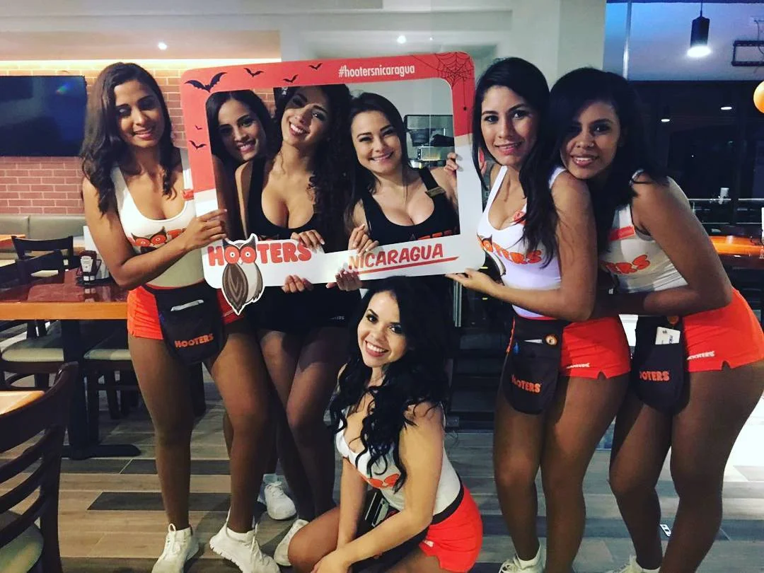 Una probadita de Hooters Nicaragua (videos y fotos)