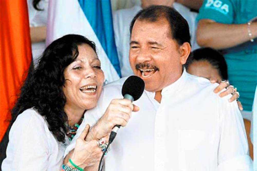 Daniel Ortega es bueno a cantar y le gustan las rancheras (a propósito de los torturados del Chipote)