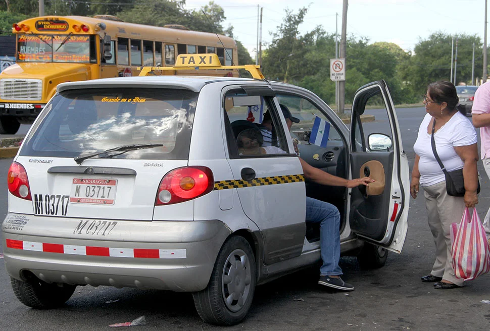 Confesión de un taxista sandinista: «Ahorita lo importante es salir de este animal»