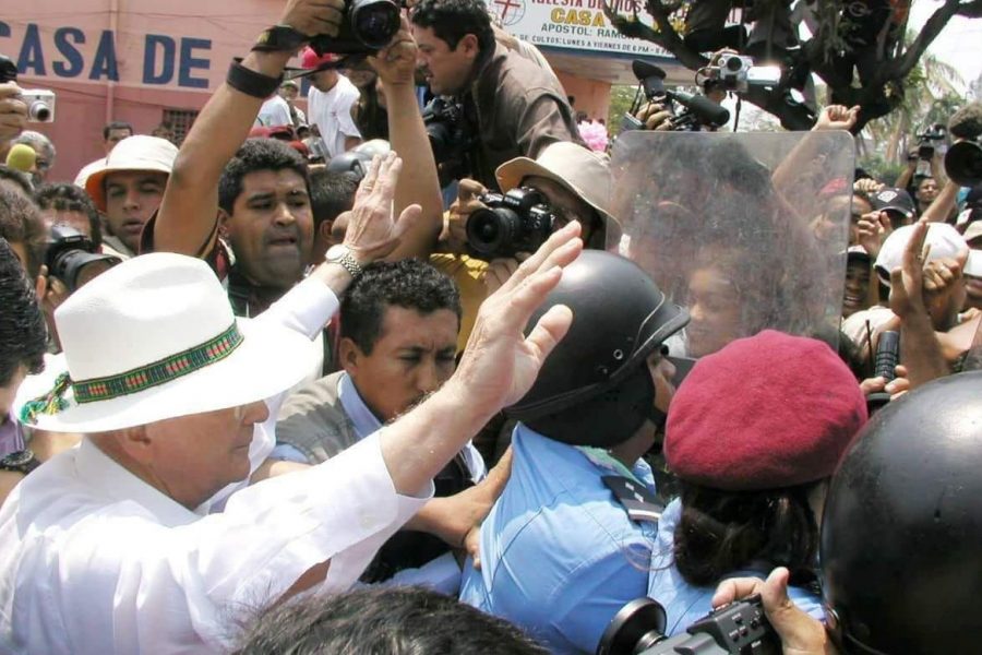 Los errores y los aciertos del mejor presidente de Nicaragua, Enrique Bolaños