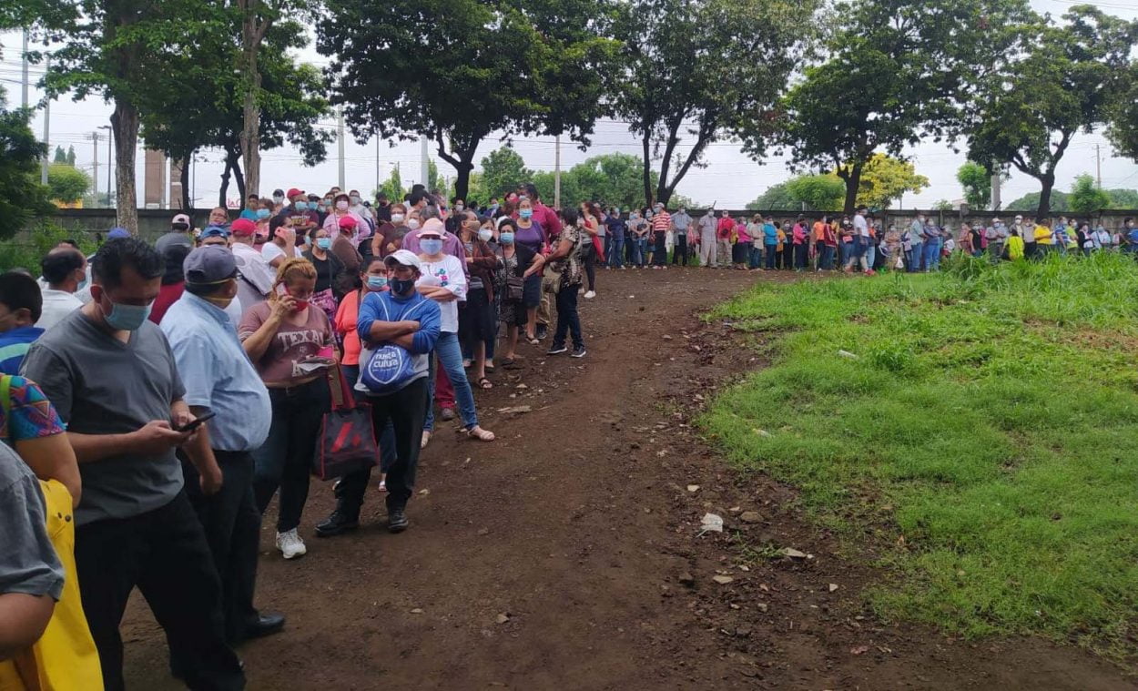 Daniel Ortega tiene nuevas maneras de masacrar: el desorden de la vacunación en Nicaragua