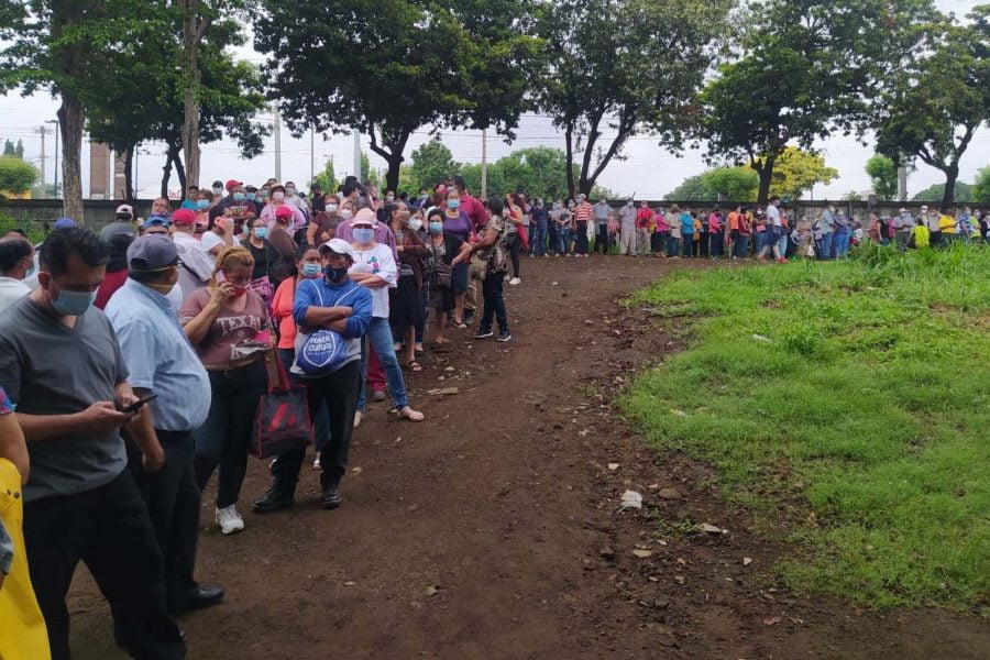 Daniel Ortega tiene nuevas maneras de masacrar: el desorden de la vacunación en Nicaragua