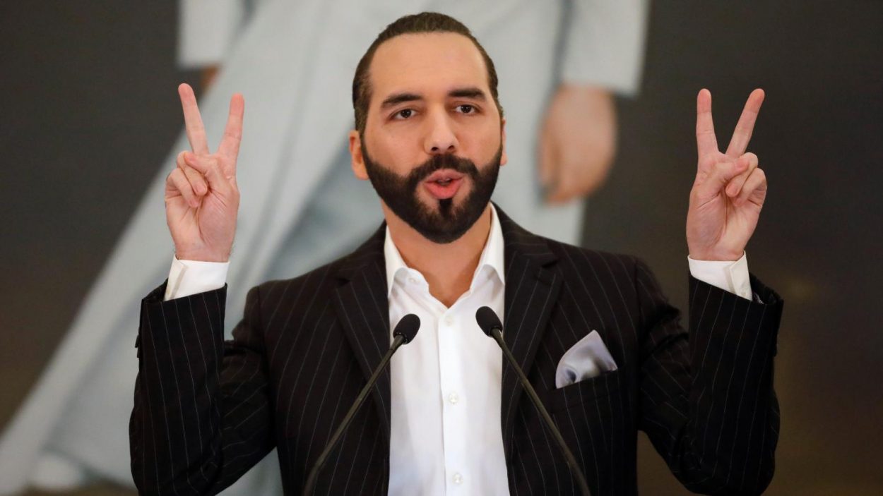 Comparamos a Nayib Bukele con Daniel Ortega. Esto fue lo que descubrimos