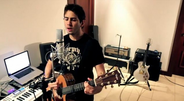 Impresionante cover de Comfortably Numb por Barney Chamorro