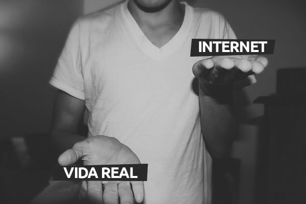 Redes sociales: Haciendo súper fácil conectarse en línea y súper redundante conectarse en vida real